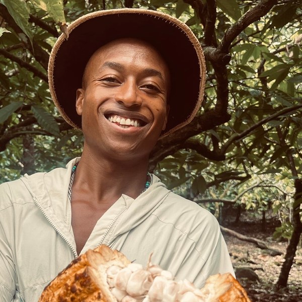 Portrait of Andrew Sealy at the Quantum Cacao farm